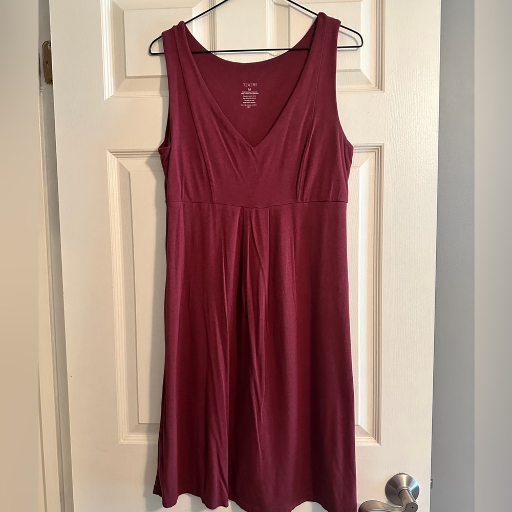 Texere Merlot Bamboo V-Neck Midi Travel Dress – Size M